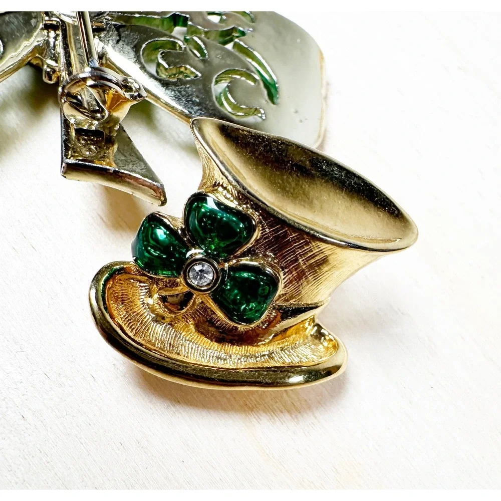St Patricks Day Brooch Set of 2 Clover Shamrock‎ Hat Avon Pin Patty's
